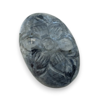 Larvikit kaboszon carving 29x19 mm nr 43