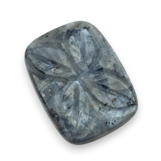 Larvikit kaboszon carving 29x22 mm nr 62