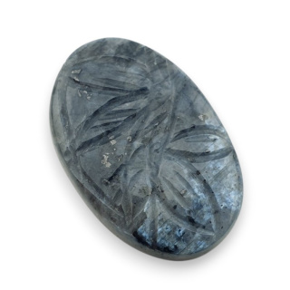 Larvikit kaboszon carving 30x20 mm nr 45