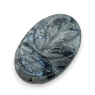 Larvikit kaboszon carving 30x20 mm nr 54