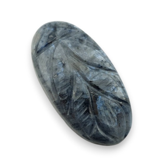 Larvikit kaboszon carving 31x16 mm nr 57