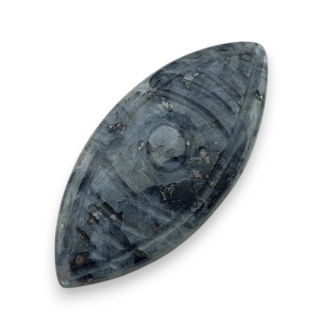 Larvikit kaboszon carving 36x17 mm nr 53