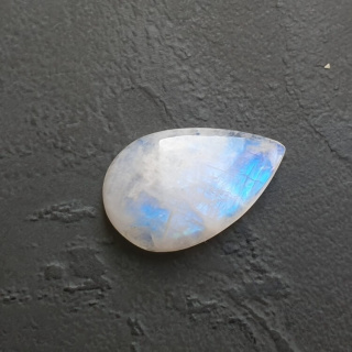 Kamień księżycowy kaboszon 22x14 mm nr A435