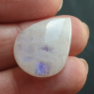 Kamień księżycowy kaboszon 22x18 mm nr A430