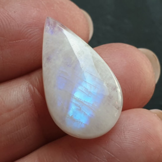 Kamień księżycowy kaboszon 25x14 mm nr A431