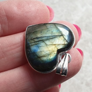Labradoryt zawieszka 24x22 mm nr A48
