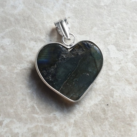 Labradoryt zawieszka 24x22 mm nr A48