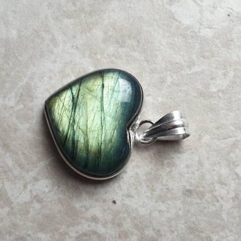 Labradoryt zawieszka 22x18 mm nr A52