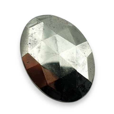 Piryt kaboszon fasetowany 26x19 mm nr 48 Piryt kaboszon fasetowany 26x19 mm nr 48