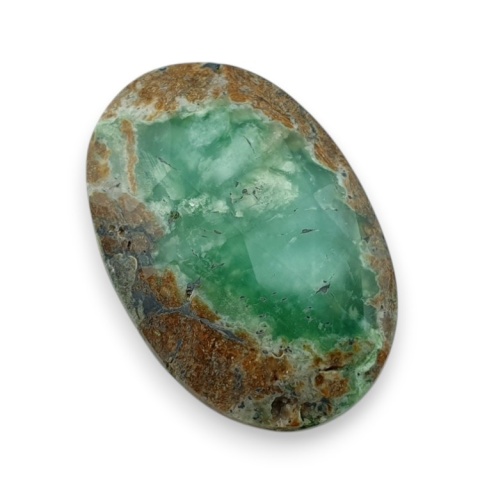 Chryzopraz kaboszon fasetowany 30x19 mm nr 37 Chryzopraz kaboszon fasetowany 30x19 mm nr 37
