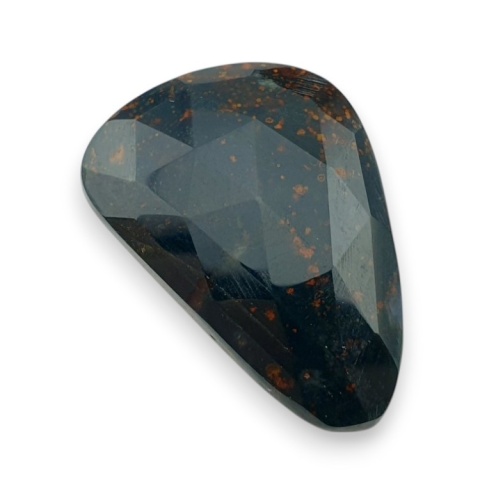 Heliotrop kaboszon fasetowany 32x21 mm nr 15 Heliotrop kaboszon fasetowany 32x21 mm nr 15