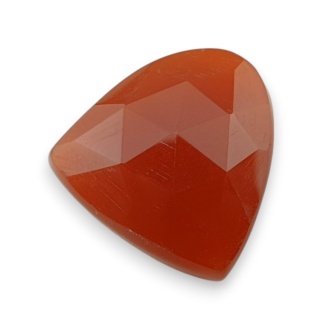 Karneol kaboszon fasetowany 20x19 mm nr 84