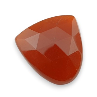 Karneol kaboszon fasetowany 20x19 mm nr 84