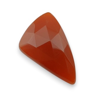Karneol kaboszon fasetowany 28x17 mm nr 80