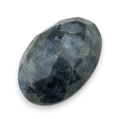 Larvikit kaboszon fasetowany 28x19 mm nr 1 Larvikit kaboszon fasetowany 28x19 mm nr 1