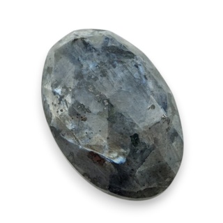 Larvikit kaboszon fasetowany 29x19 mm nr 13