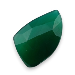 Onyks zielony kaboszon fasetowany 22x13 mm nr 93