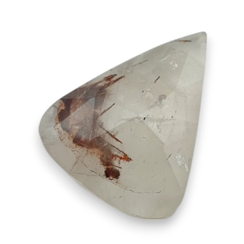 Kwarc z rutylem kaboszon fasetowany 22x17 mm nr 136 Kwarc z rutylem kaboszon fasetowany 22x17 mm nr 136