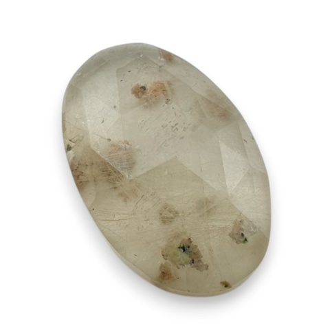 Kwarc z rutylem kaboszon fasetowany 24x16 mm nr 66 Kwarc z rutylem kaboszon fasetowany 24x16 mm nr 66