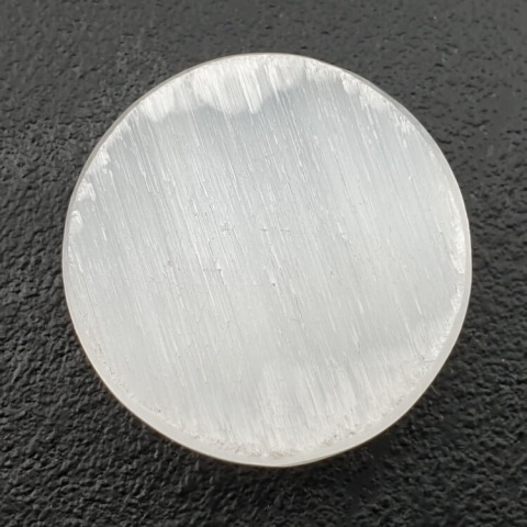 Selenit kaboszon fi 28 mm nr 51 Selenit kaboszon fi 28 mm nr 51