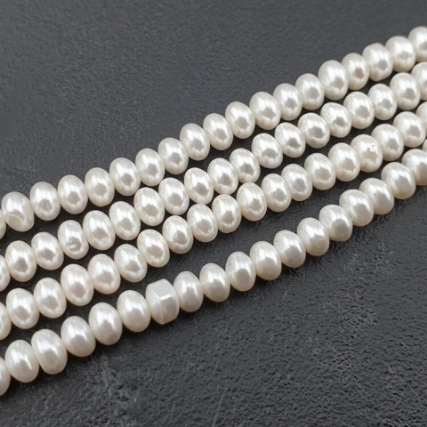 Koraliki Seashell oponka 5x3 mm 5 szt. Koraliki Seashell oponka 5x3 mm 5 szt.