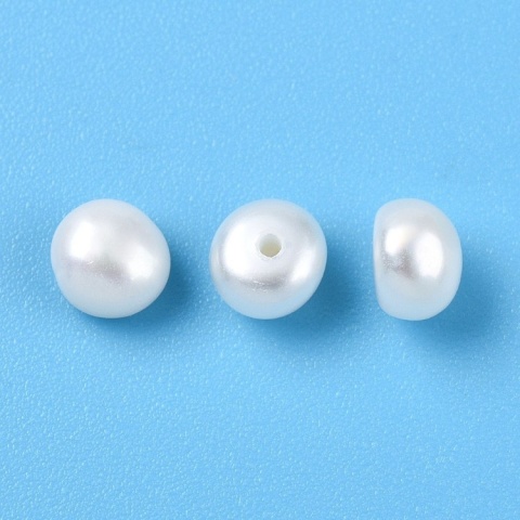 Perła naturalna hodowana 4-5 mm para na kolczyki Perła naturalna hodowana 4-5 mm para na kolczyki