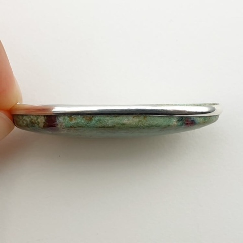 Rubin w fuchsycie zawieszka 41x22 mm nr 3 Rubin w fuchsycie zawieszka 41x22 mm nr 3