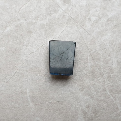 Labradoryt kaboszon 12x10 mm nr B502 Labradoryt kaboszon 12x10 mm nr B502