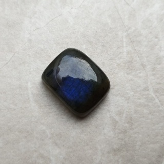 Labradoryt kaboszon 14x12 mm nr B497