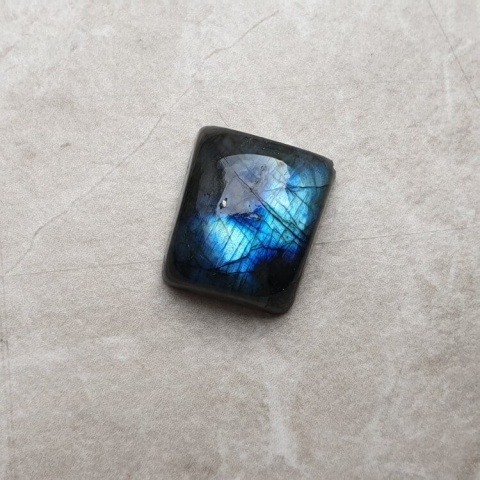 Labradorite cabochon 15x13 mm no B495 Labradorite cabochon 15x13 mm no B495