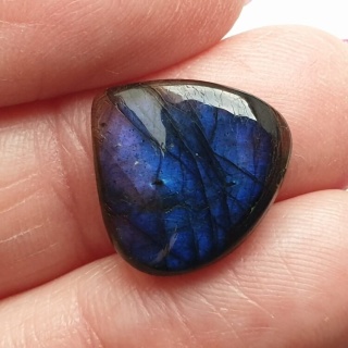 Labradoryt kaboszon 15x15 mm nr B469