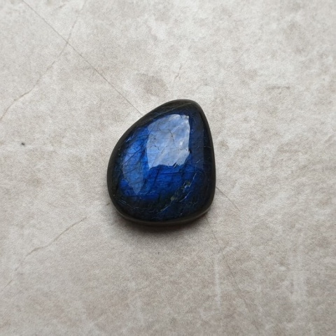 Labradorite cabochon 16x13 mm no B475 Labradorite cabochon 16x13 mm no B475