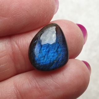 Labradoryt kaboszon 16x13 mm nr B475