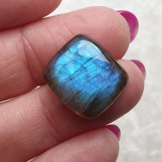 Labradoryt kaboszon 17x15 mm nr B471