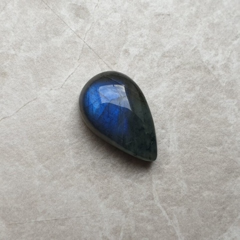 Labradoryt kaboszon 18x12 mm nr B488 Labradoryt kaboszon 18x12 mm nr B488