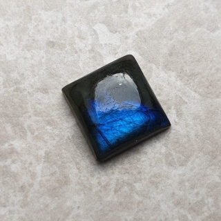 Labradoryt kaboszon 18x18 mm nr B422