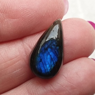 Labradoryt kaboszon 19x10 mm nr B461