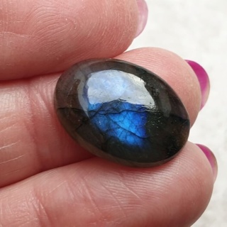 Labradoryt kaboszon 19x13 mm nr B493