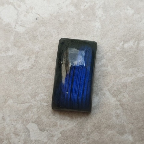 Labradoryt kaboszon 20x11 mm nr B447 Labradoryt kaboszon 20x11 mm nr B447