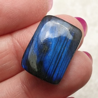 Labradoryt kaboszon 20x14 mm nr B437