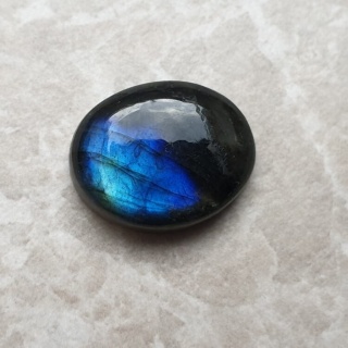Labradoryt kaboszon 20x16 mm nr B435