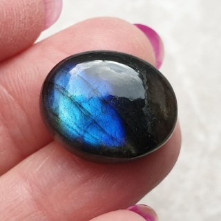 Labradoryt kaboszon 20x16 mm nr B435