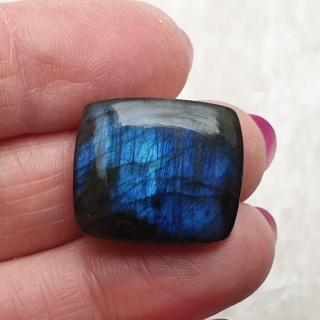 Labradoryt kaboszon 20x18 mm nr B383