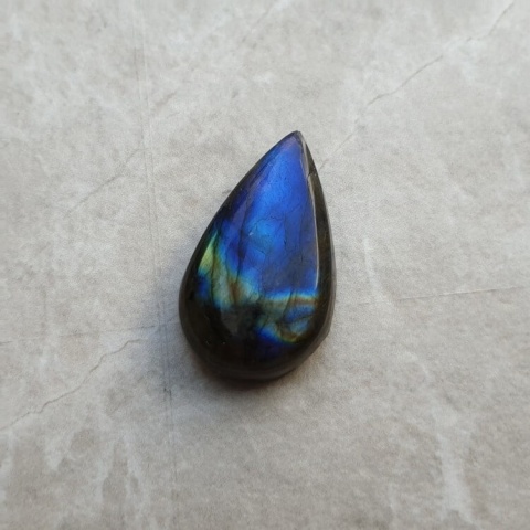 Labradoryt kaboszon 22x13 mm nr B566 Labradoryt kaboszon 22x13 mm nr B566