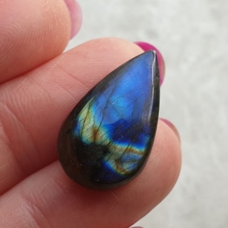 Labradoryt kaboszon 22x13 mm nr B566