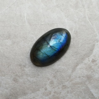 Labradoryt kaboszon 22x13 mm nr B593