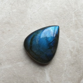 Labradoryt kaboszon 22x18 mm nr B542