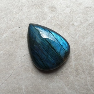Labradoryt kaboszon 23x18 mm nr B545