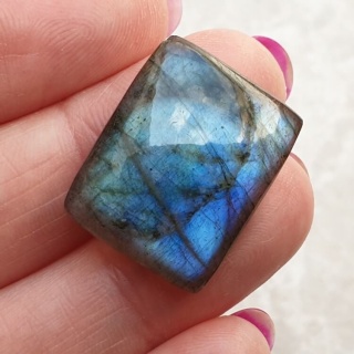 Labradoryt kaboszon 23x18 mm nr B581