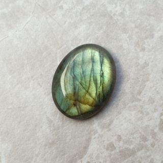 Labradoryt kaboszon 23x18 mm nr B618